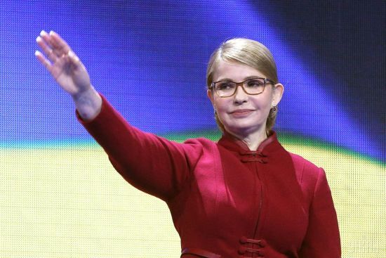 Тимошенко звинуватила штаб Порошенка у підкупі виборців