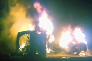 В Пакистане столкнулись автобус с автоцистерной. В аварии погибли несколько десятков человек