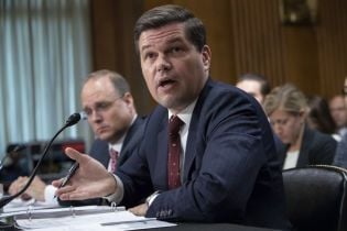 Помічник держсекретаря США у справах Європи і Євразії пішов у відставку