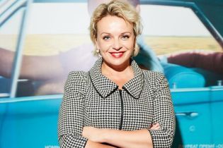 Зірки на прем'єрі: Монро у сірому кардигані, Ірма Вітовська у костюмі з принтом "гусяча лапка"