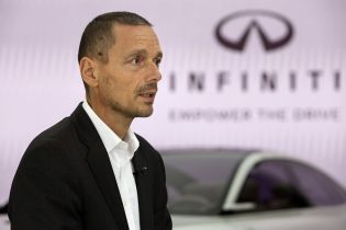 Глава Infiniti пішов до виробника пилососів створювати електрокари
