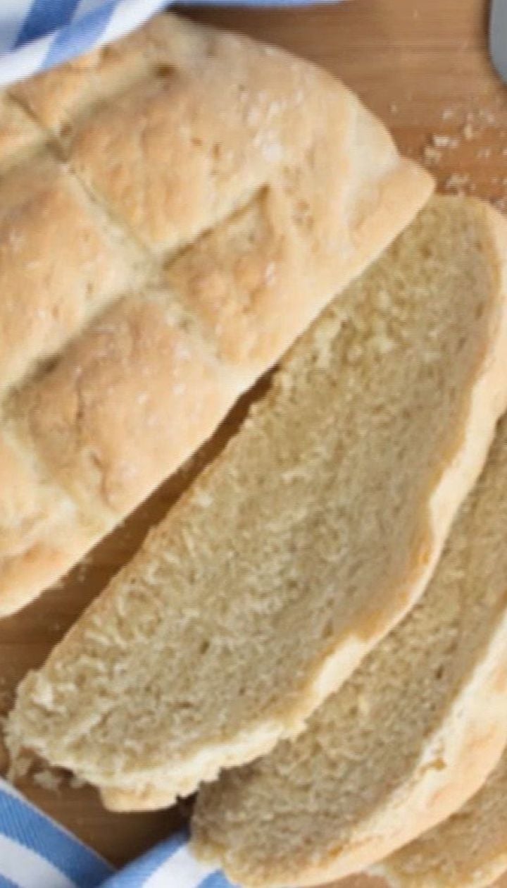 5 шкідливих продуктів: чим небезпечні для здоров'я білий хліб і молоко