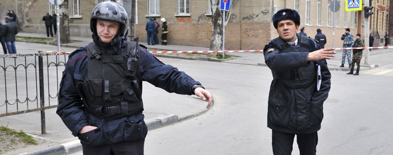 В России вооруженный школьник взял в заложники весь класс