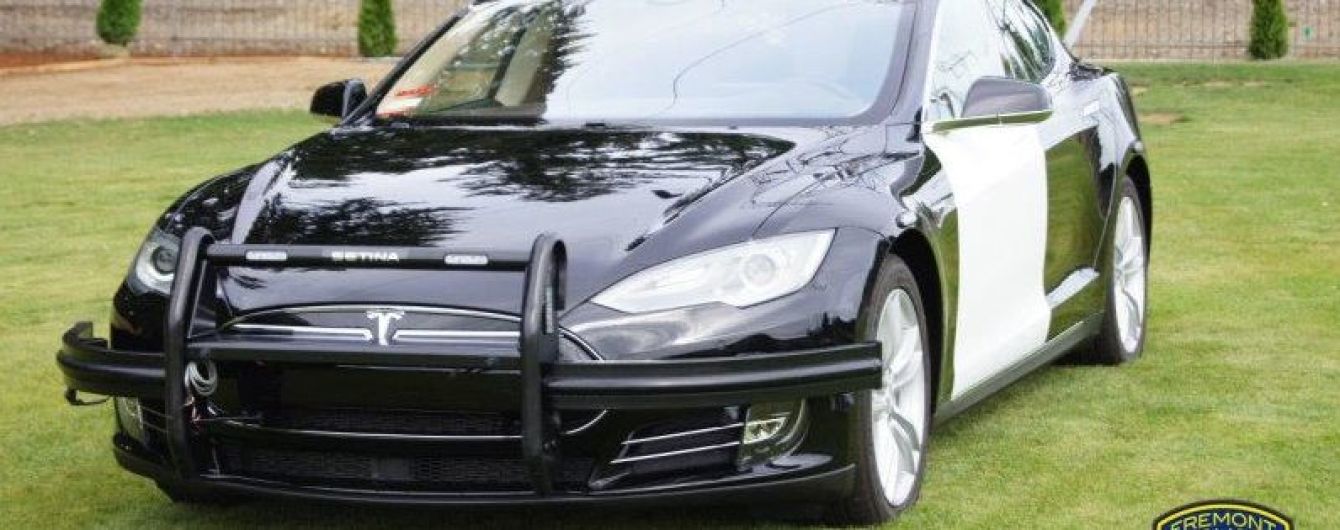У поліції США пояснили покупку уживаної Model S