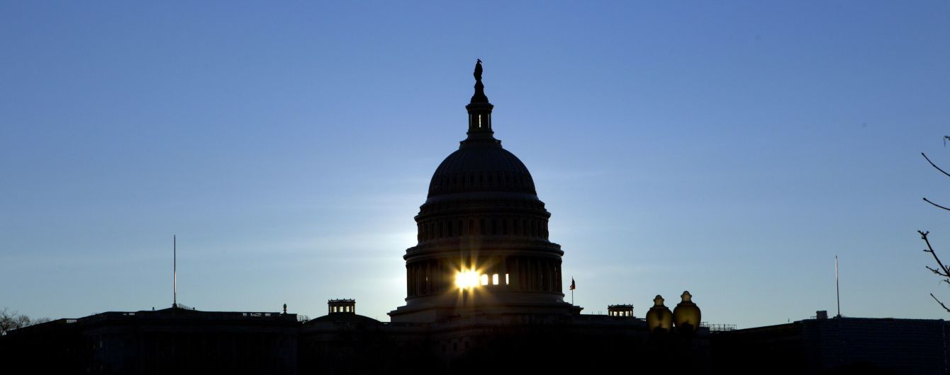 Сенат США схвалив резолюцію про скасування надзвичайного стану