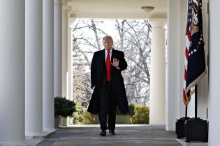 Трамп хочет направить полмиллиарда долларов на борьбу с "пагубным влиянием России"