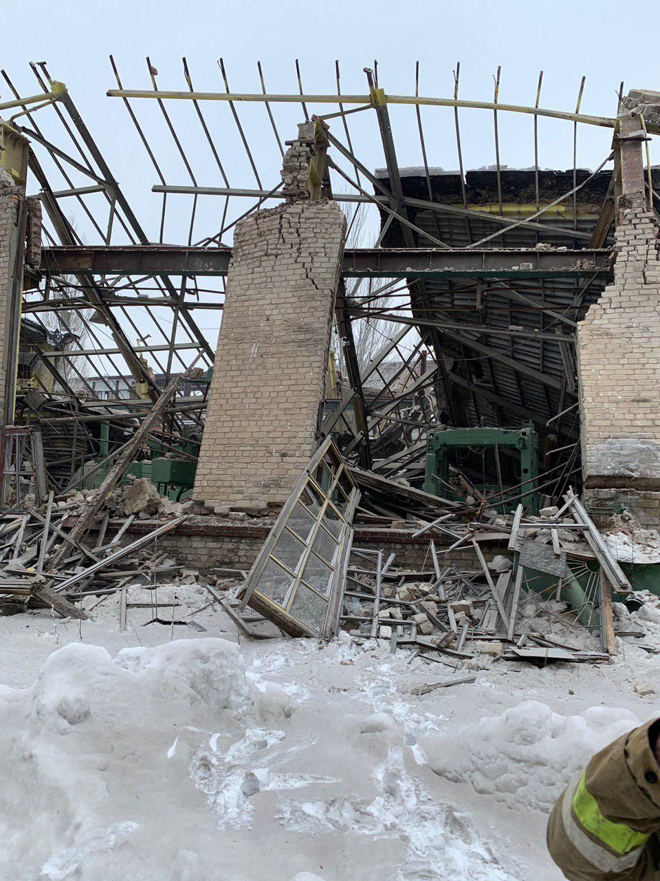 Обвал стін на заводі у Горлівці_2