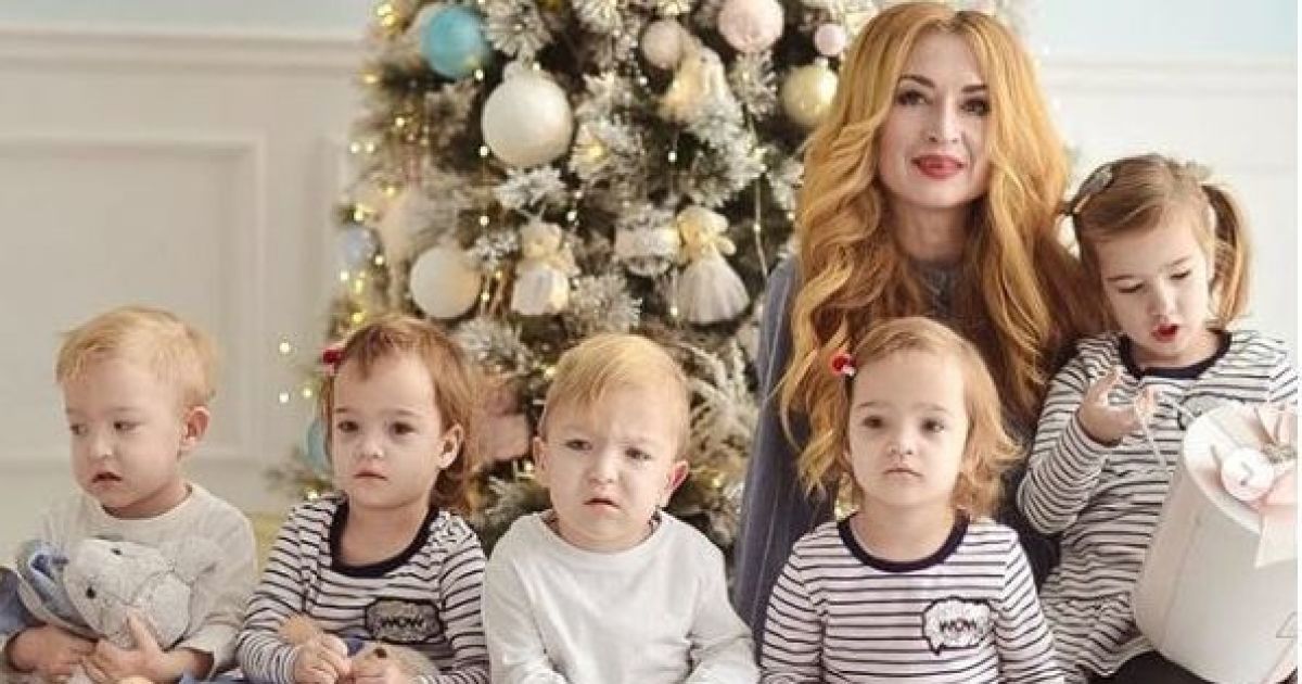 Отец "одесской пятерни" не платит алиментов и не выписывается из подаренной квартиры