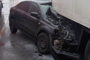 На Одесчине две легковушки влетели под грузовик