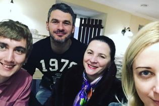 Це так зворушливо: Ніна Матвієнко станцювала з онукою під гру Мірзояна