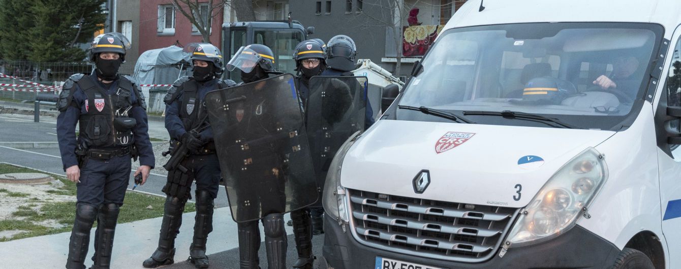 В Париже нашли украденное кольцо Бонапартов стоимостью миллион долларов