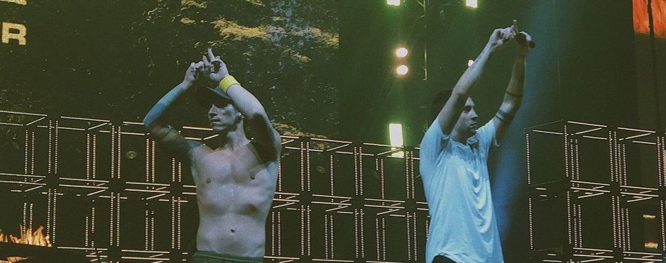Ошарашенные фанаты Twenty One Pilots не смогли попасть на концерт из-за фальшивых билетов