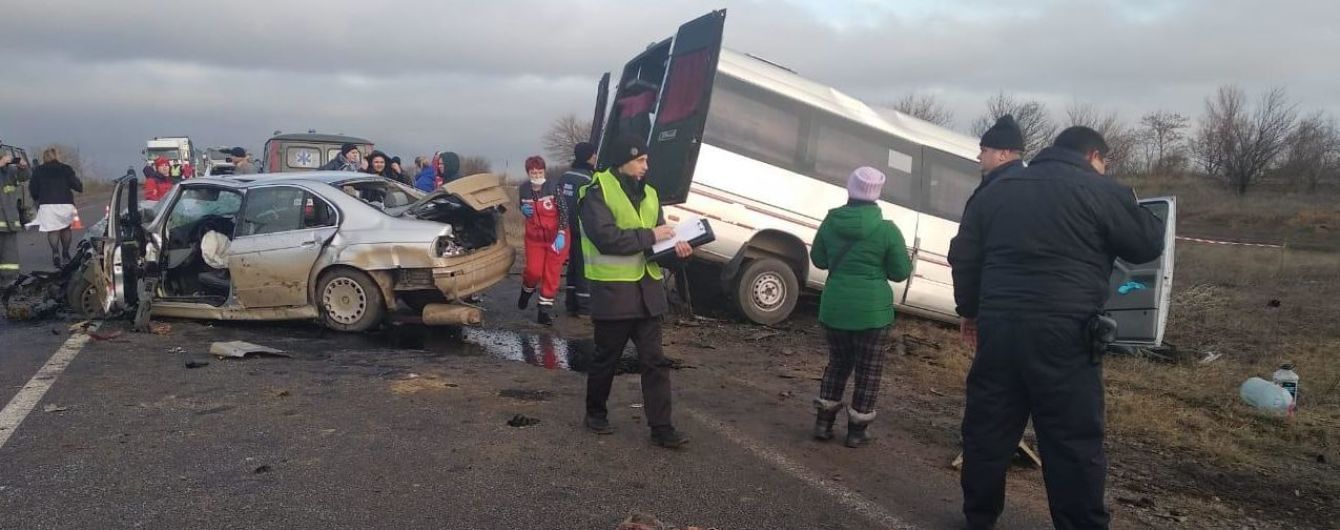 Новые подробности трагедии в Одесской области: участником ДТП с маршруткой и BMW был мопед