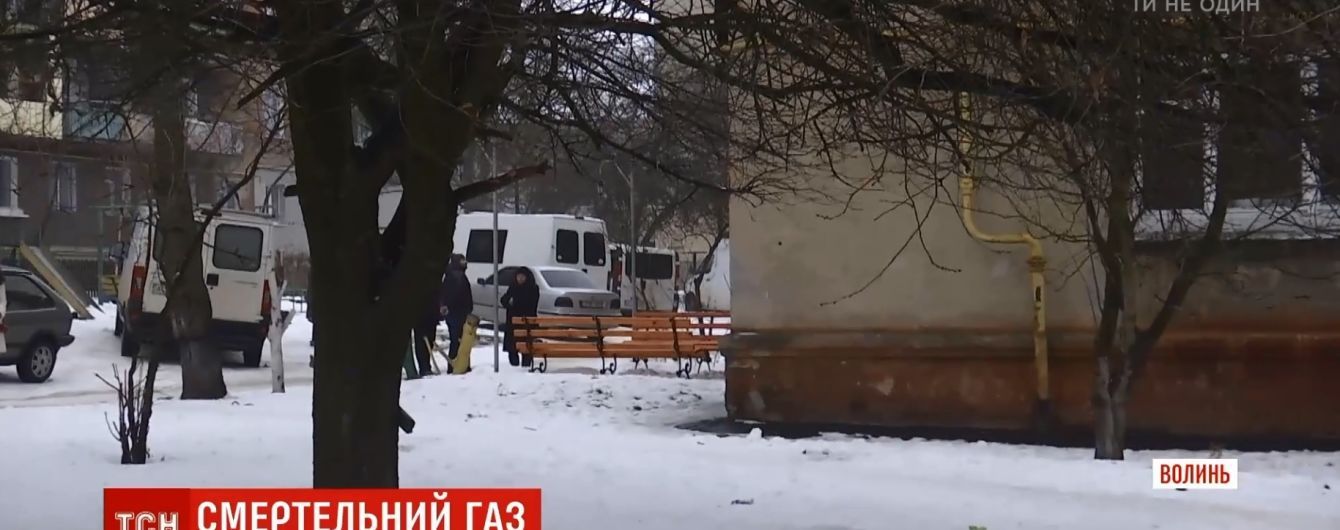 В Нововолынске загадочно задохнулись женщина с полуторагодовалым сыном