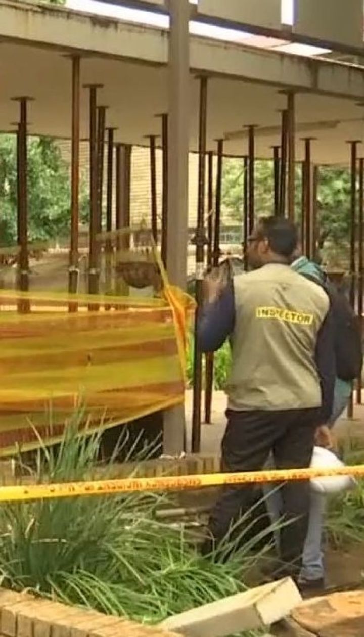В ПАР у навчальному закладі обвалився перехід, коли під ним проходили школярі
