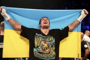 Усик офіційно залишився претендентом на пояс WBO в надважкій вазі