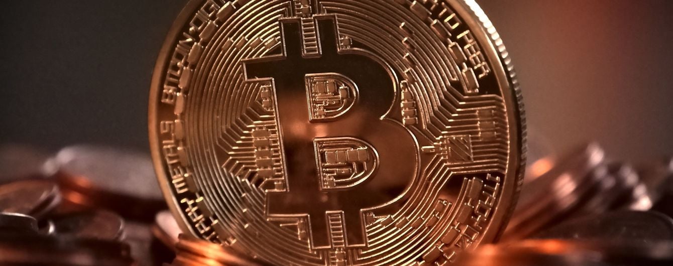 Закарпатець видурив у знайомих майже 9 мільйонів гривень нібито на купівлю криптовалюти