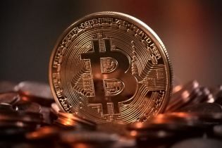 Биткоин снова вырос и достиг максимума с начала года