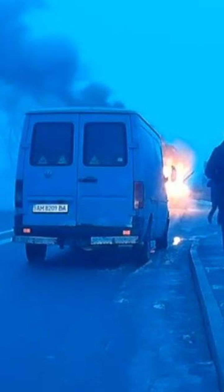 На трасі Київ-Чоп на ходу загорівся пасажирський автобус