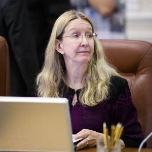 "Злость берет". Супрун раскритиковала украинцев, готовых выехать за границу в случае победы на выборах нежелательного кандидита