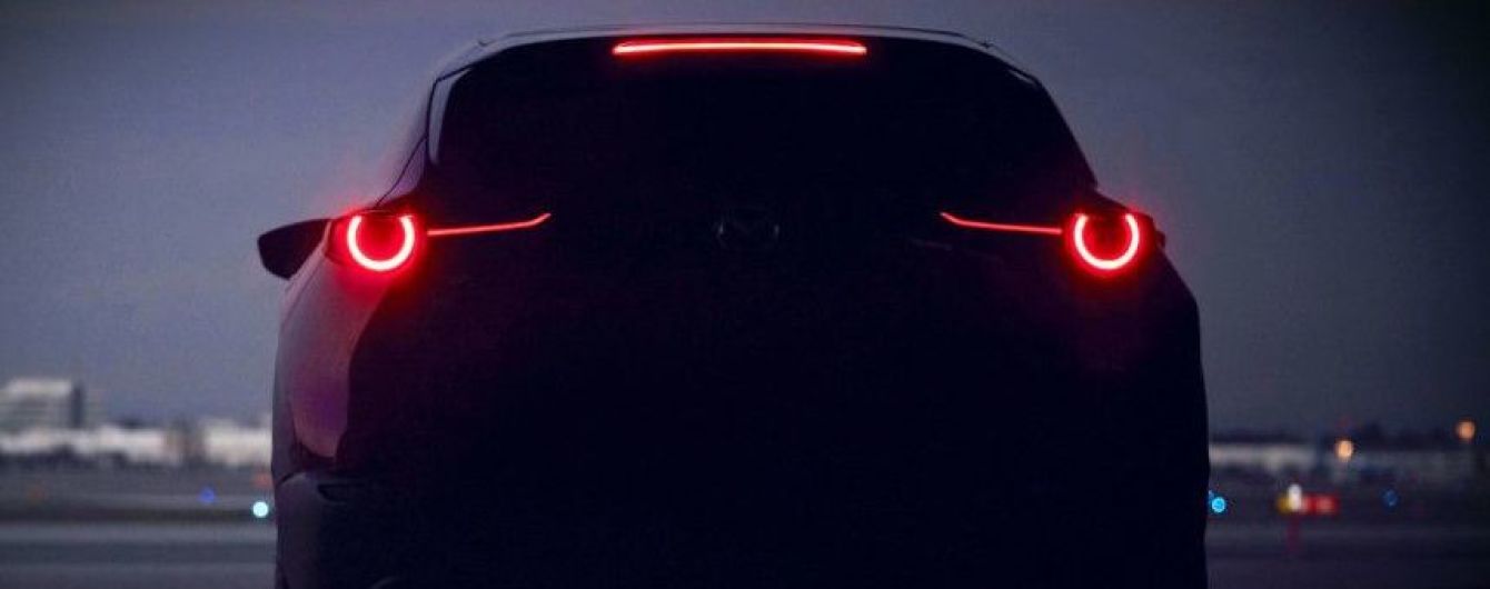 Mazda інтригує тизером компактного кросовера