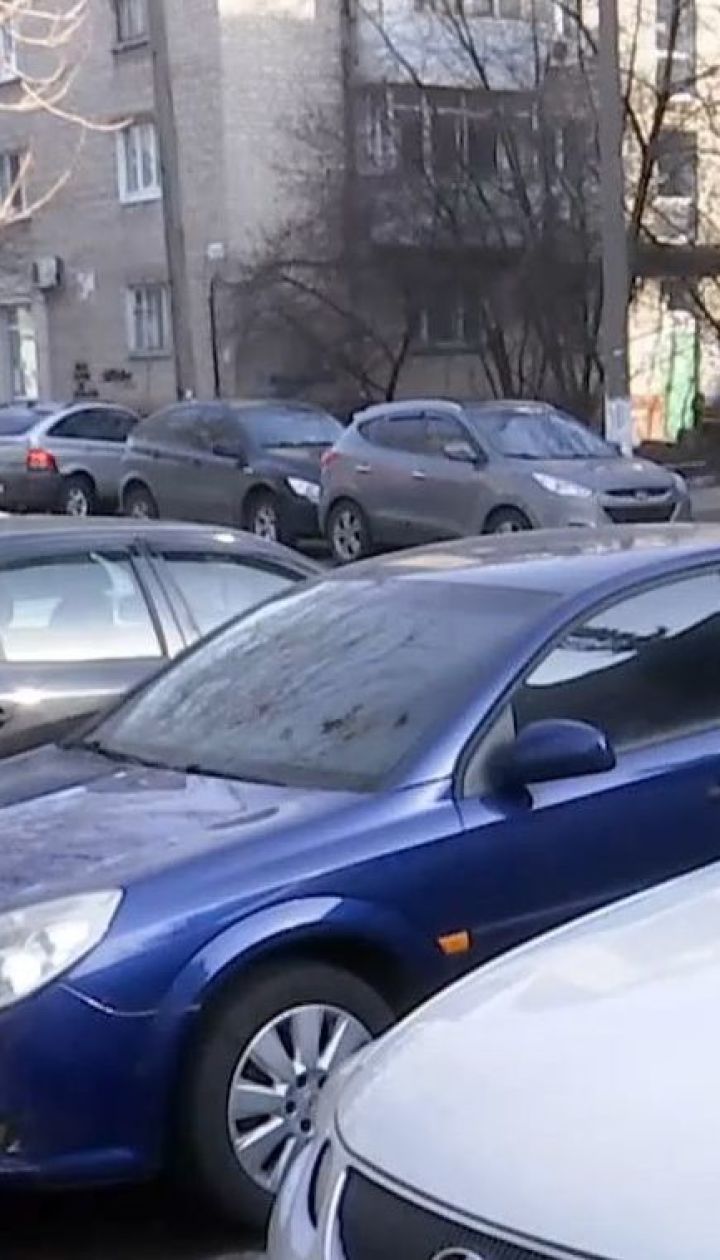 Поліція Дніпра впіймала банду шахраїв, які пропонували людям авто зі знижками