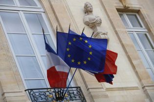Франція слідом за Німеччиною припиняє експорт зброї до Туреччини