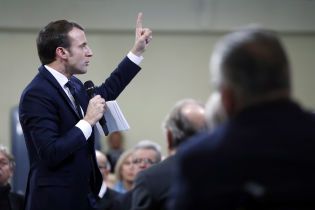 Макрон заблокировал начало переговоров о вступлении Албании и Северной Македонии в Евросоюз