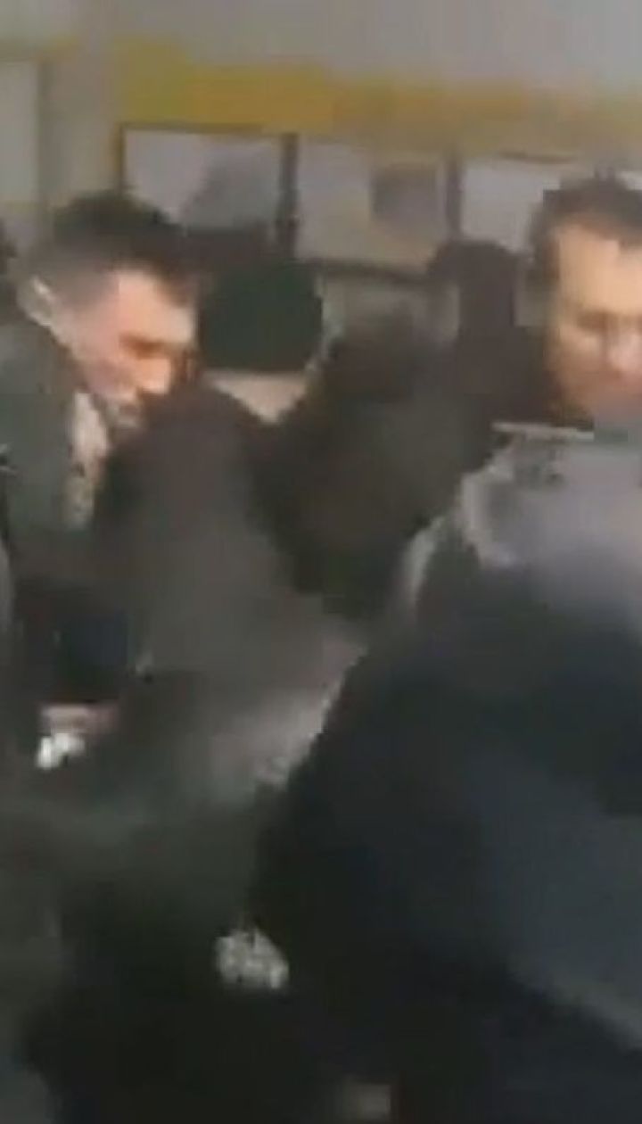 "Лягай, Бандеро": чим закінчилось затримання поліцією активістів у Києві