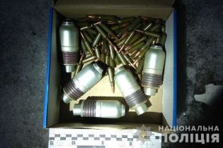 Біля вокзалу на Донеччині заховали боєприпаси