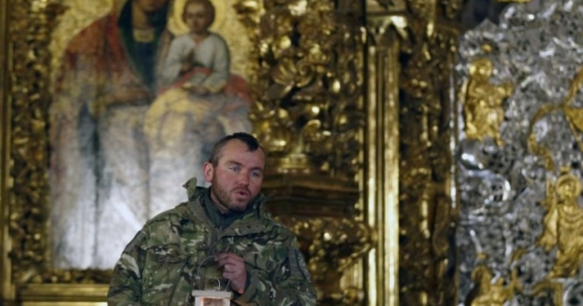 Вогонь миру передавали в соборі Святої Софії. / © УНІАН