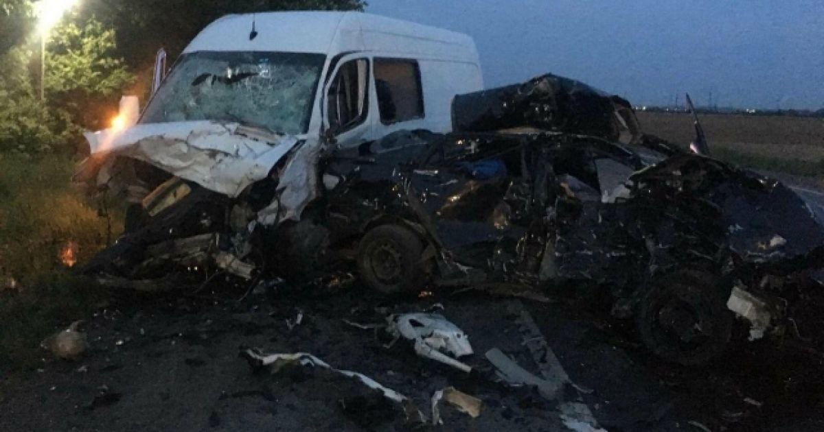 От авто осталась лишь груда металла: в жутком ДТП возле Мукачево погиб молодой сотрудник прокуратуры