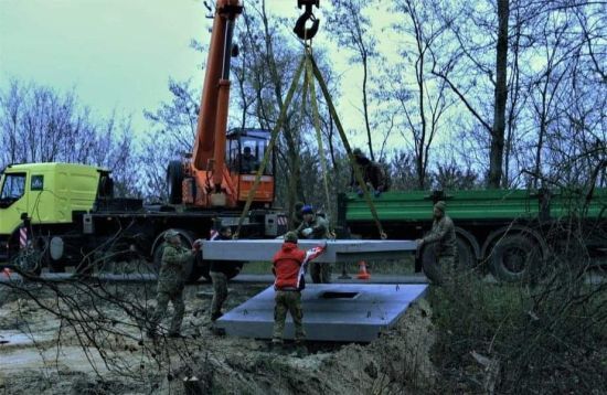 Враховують досвід попереднього вторгнення: у Києві та області укріплюють фортифікаційні споруди (фото)