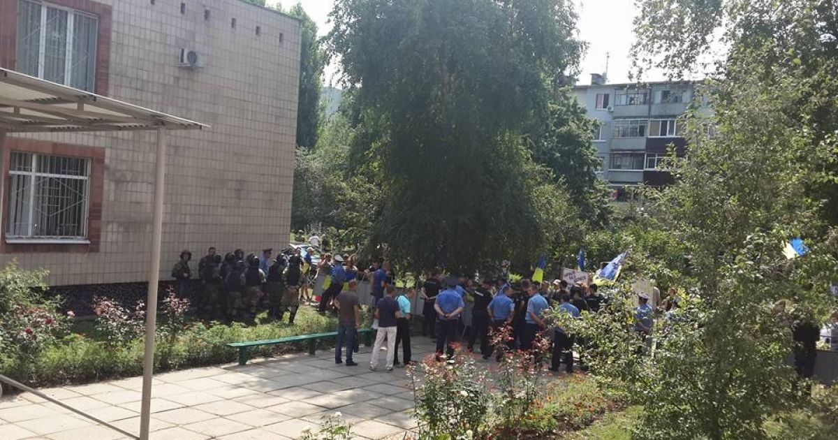 У Полтаві відкрилося засідання суду у справі Кернеса / © Facebook.com/АвтоМайдан