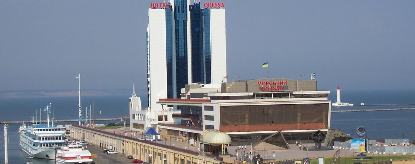 Круїзні компанії скасували частину суднозаходжень в Одеський порт через пандемію COVID-19