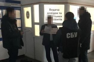 На Житомирщине задержали фискала, который систематически взимал взятки с предпринимателей