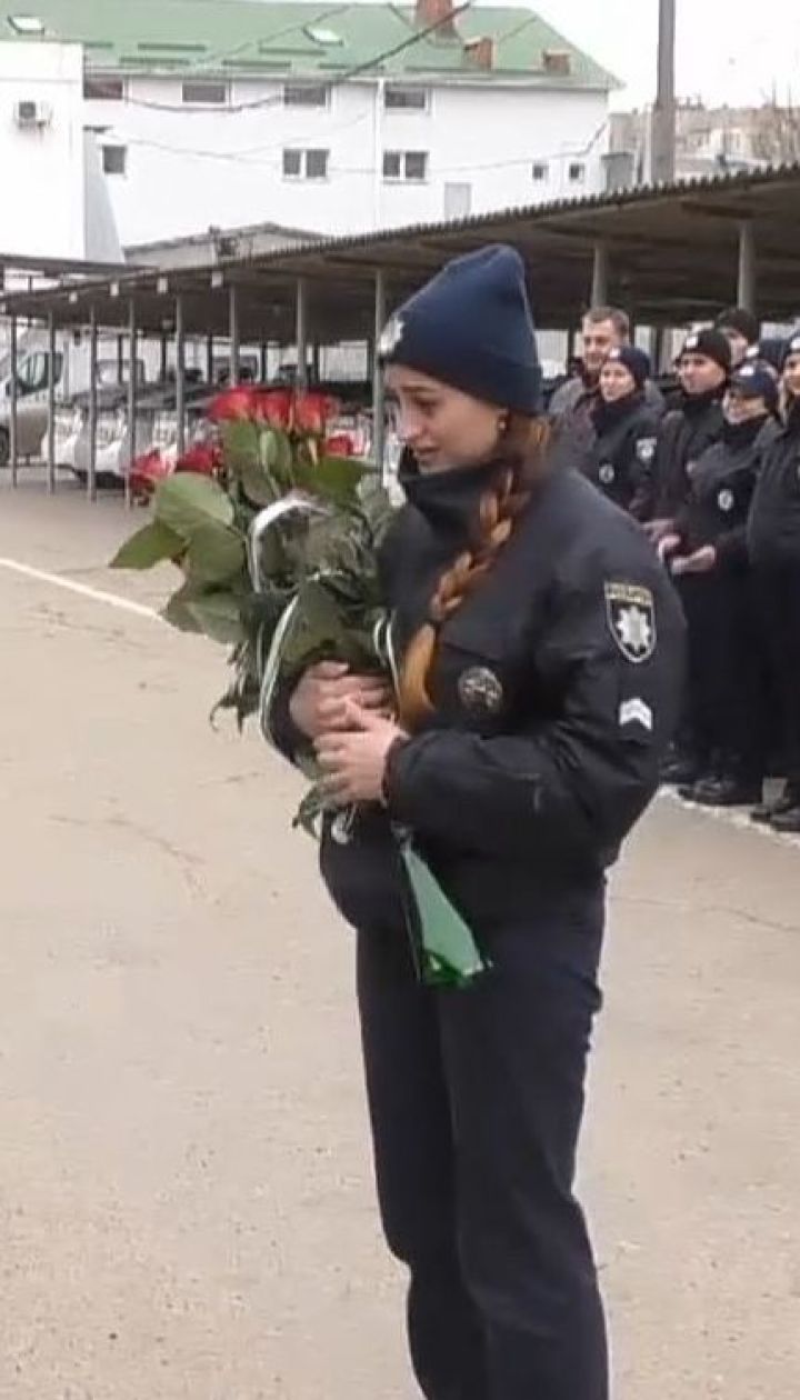 На утреннем построении военнослужащий ВСУ сделал предложение своей возлюбленной