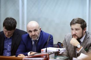 Суд відсторонив Мангера з посади очільника Херсонської облради
