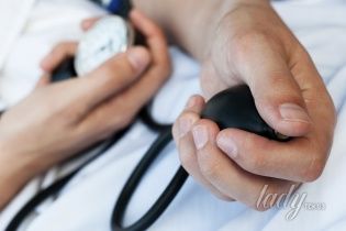 Пониженное давление: причины, способы борьбы