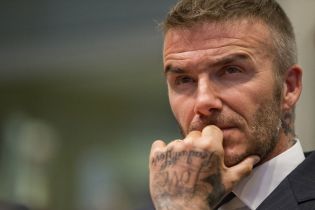 Девід Бекхем постане перед судом за телефонні розмови за кермом