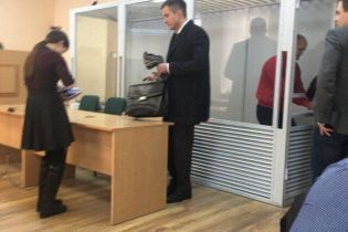 У Рівному суд відправив під домашній арешт ватажка небезпечної банди. Його жертва негайно залишає Україну