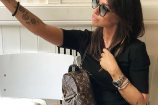 Итальянский футболист пристыдил красавицу-мать из-за "утиных" селфи в Instagram