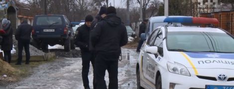 На околиці Житомира жорстоко вбито матір і доньку