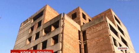 Підлітки-самогубці з Буковини залишили на даху будівлі передсмертну записку