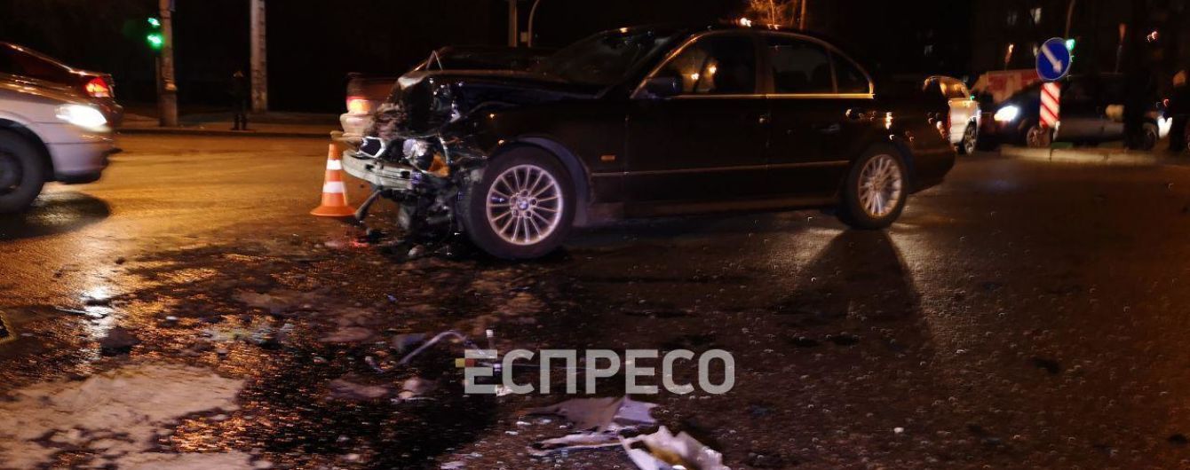 В Киеве столкнулись два авто на еврономерах: есть раненые