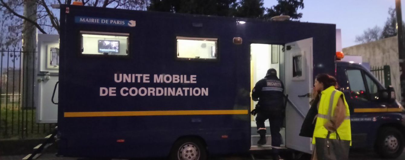 У Парижі евакуювали понад півтори тисячі осіб для знешкодження бомби часів Другої світової
