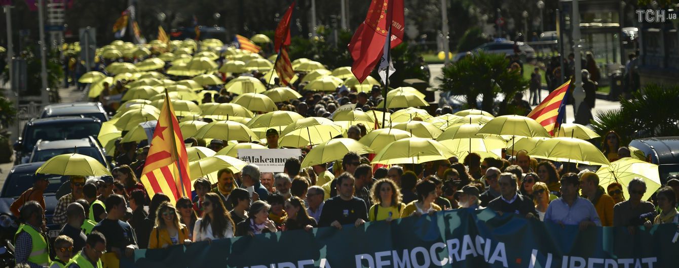 Масштабные протесты отрезали Каталонию от остальной Испании