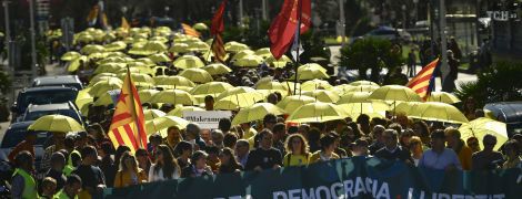 Масштабні протести відрізали Каталонію від решти Іспанії