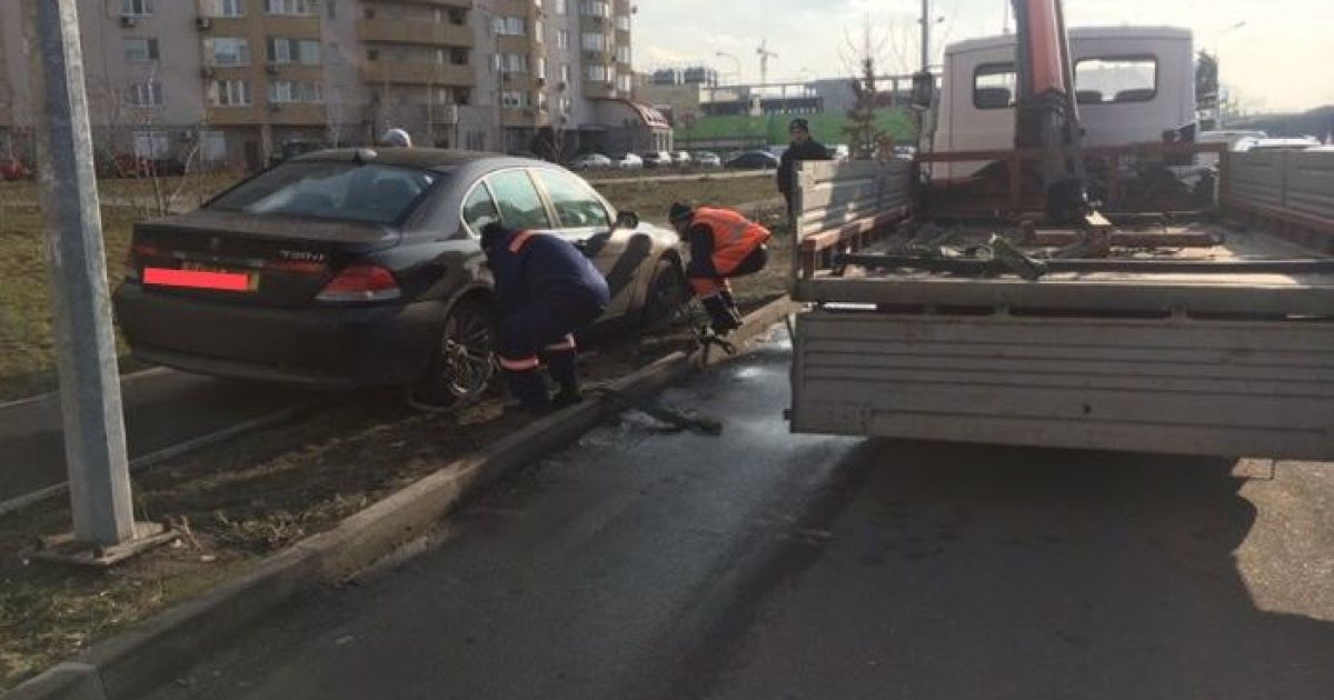 У Києві евакуювали 37 автівок порушників за тиждень