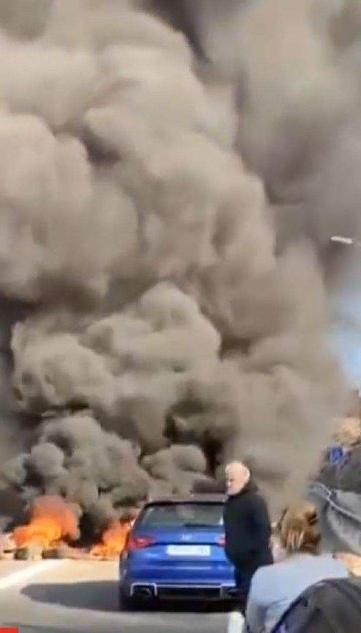 Жгут шины и блокируют автомагистрали: в Каталонии не утихают протесты